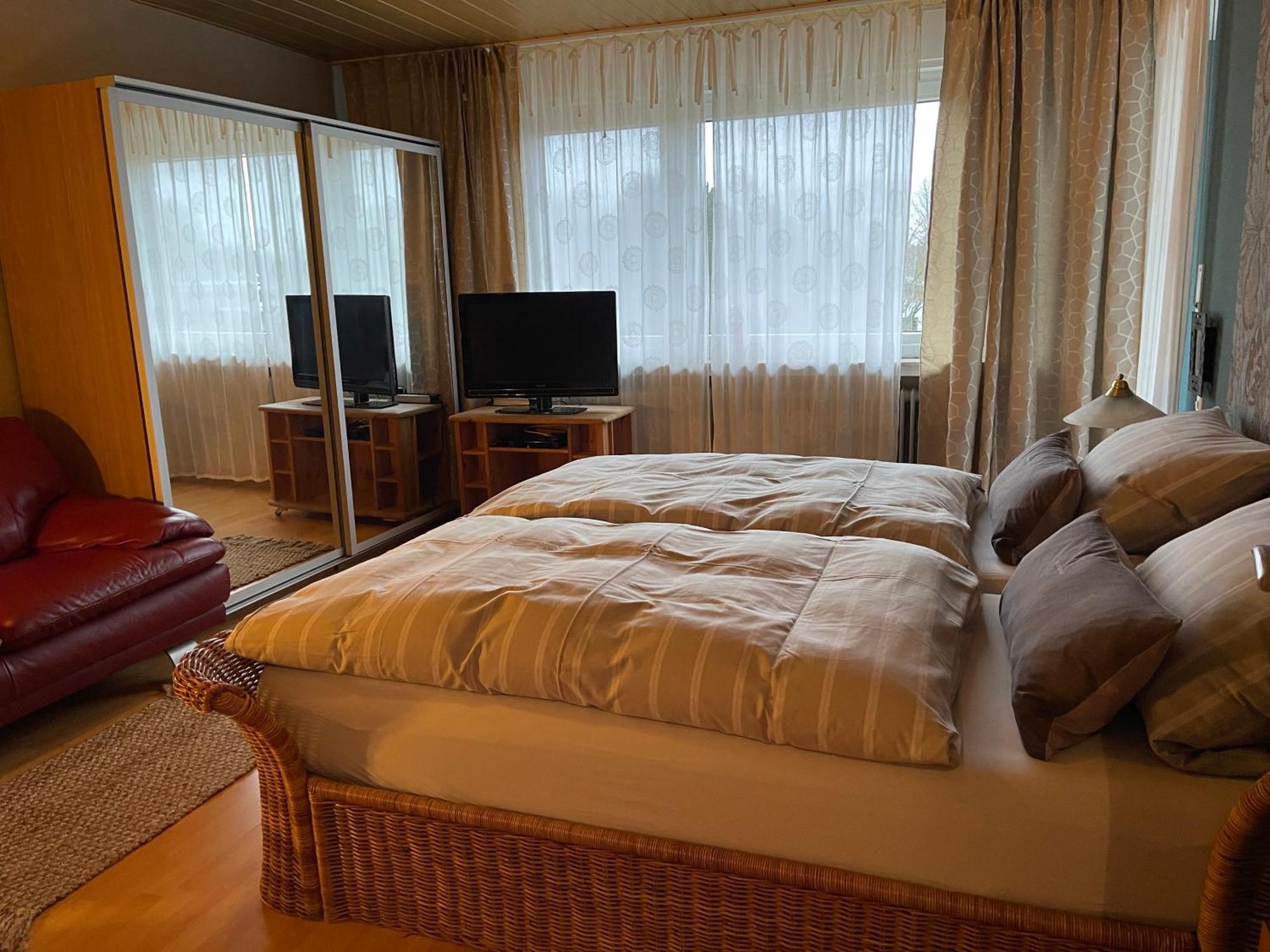 ריין Ferienwohnung Eschendorf מראה חיצוני תמונה